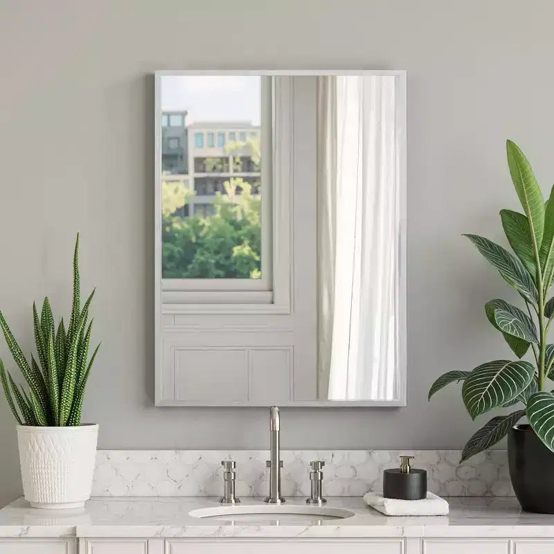 Miroir rectangulaire moderne en aluminium argenté de 96 cm avec cadre fin, angles droits, profondeur de 1,5 cm