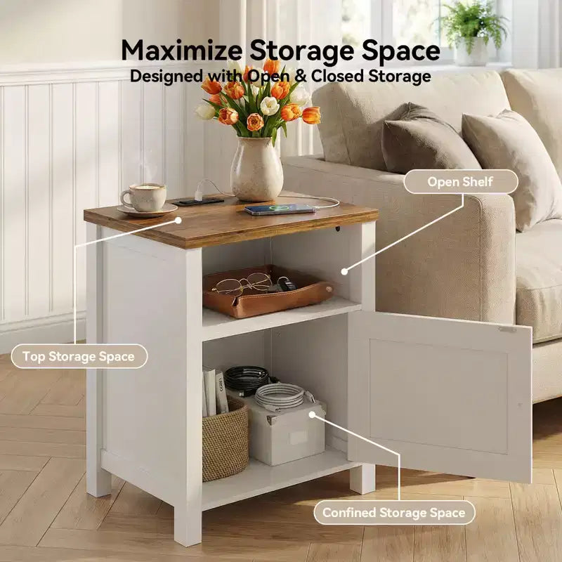Table de chevet de rangement rustique avec port USB et prise de courant intégrés ; Comprend des étagères ouvertes et des armoires fermées, Table de chevet avec rangement