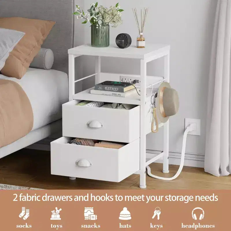 Lot de 2 tables de chevet avec station de charge et ports USB, tables d'appoint de chevet modernes avec 2 tiroirs en tissu et étagères de rangement, tables de bout, chambre à coucher, blanc