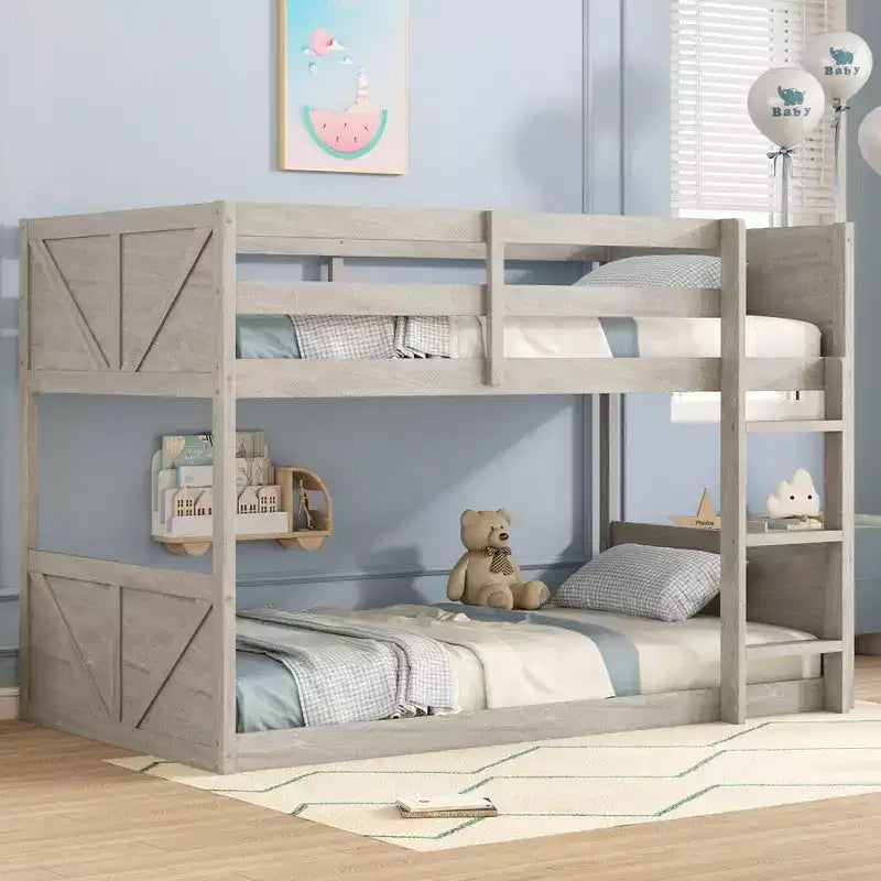 Lit superposé simple sur simple avec tête et pied de lit à panneaux, cadre en bois d'hévéa avec barrières de sécurité et échelle, chêne antique