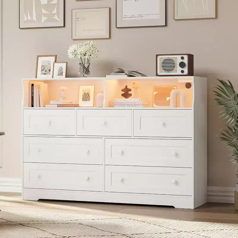 Commode en bois à 7 tiroirs - Commode moderne avec station de recharge USB et lumières LED, 2 casiers ouverts - Grande commode de chambre, Organisateur de rangement