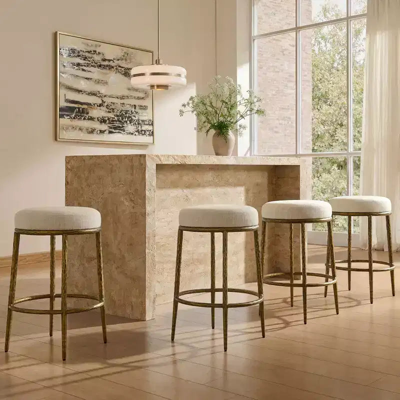 Lot de 2 tabourets de bar hauteur comptoir, tabourets de comptoir modernes rembourrés avec pieds en fer bronze martelé, chaises d'îlot en tissu bouclé pour salle à manger et bar