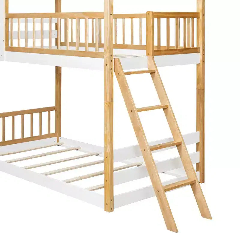 Lit superposé maison jumeaux sur jumeaux avec toit et fenêtre, lit superposé en bois pour enfants avec échelle et garde-corps, cadre en pin massif, naturel